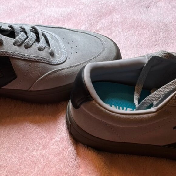 Converse Courtland OX Shoes - Picture 2 of 8